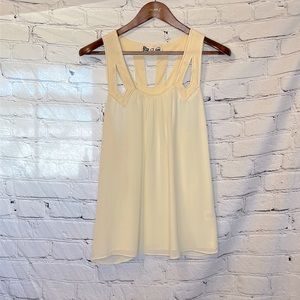 C. Luce Ivory Sleeveless Top Size Large Excellent Used Condition